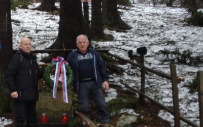 Pohod in slovesnost pri spomeniku na Osekih pod Menino planino