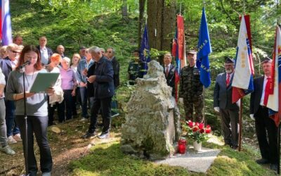 Spominska slovesnost pri bolnici dr. Tineta Zajc