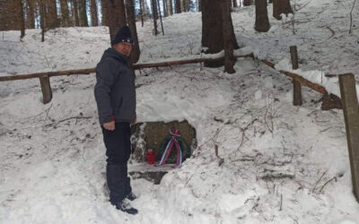 Spominska slovesnost na Oseki na Menini planini