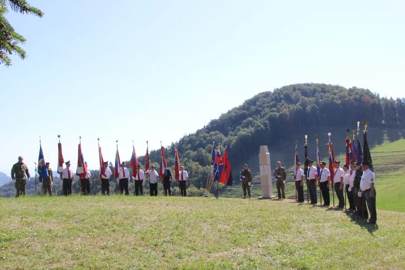 Na Šipku ohranili spomin na Šlandrovo brigado
